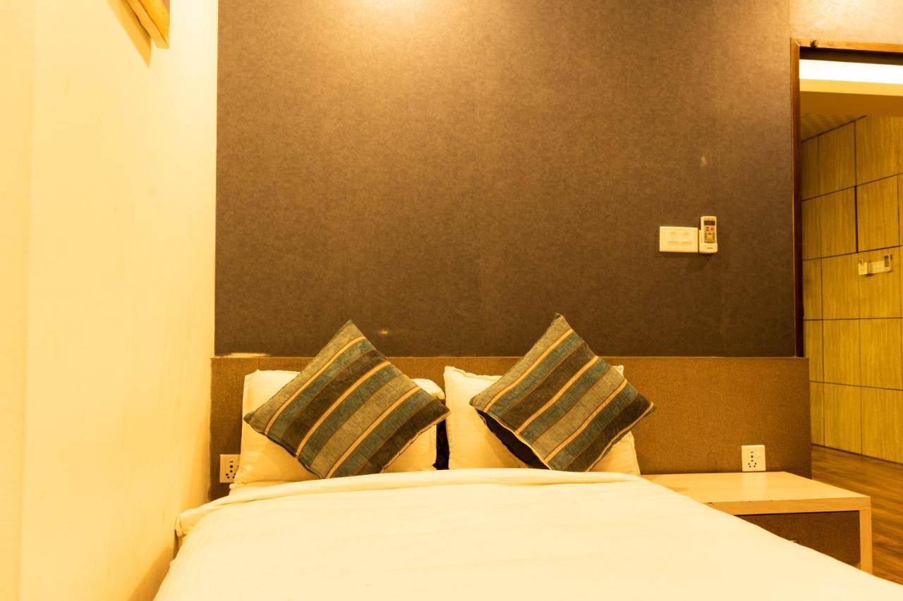 Classic Serviced Apartments Jawlakhel Extérieur photo